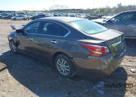 2013 Nissan Altima 2.5 S из США, поврежденный, VIN 1N4AL3AP0DN439545